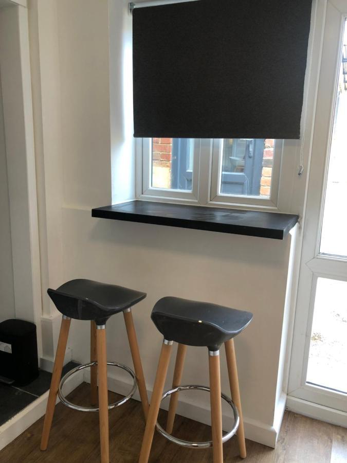 Lovely Modern Decorated 1 Bed Studio Newport  Luaran gambar